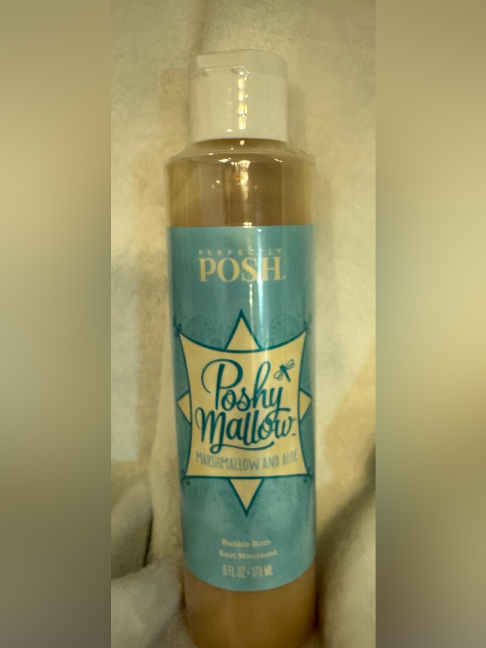 Perfectly Posh Poshy Mallow Marshmallow & Milk Bubble Bath - NWT